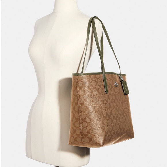 COACH Signature Open City Tote - Picture 15 of 16